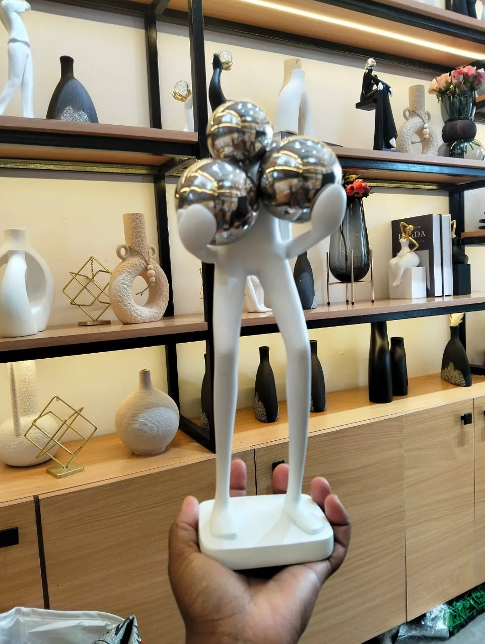 Office/home figure Modeling Resin Table Ornaments