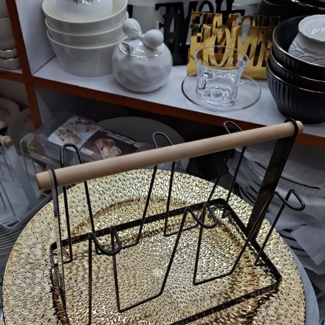 Cup stand