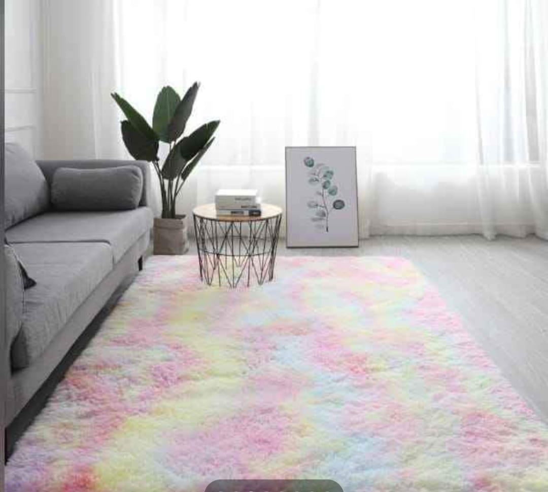 PLAIN FLUFFY CARPETS