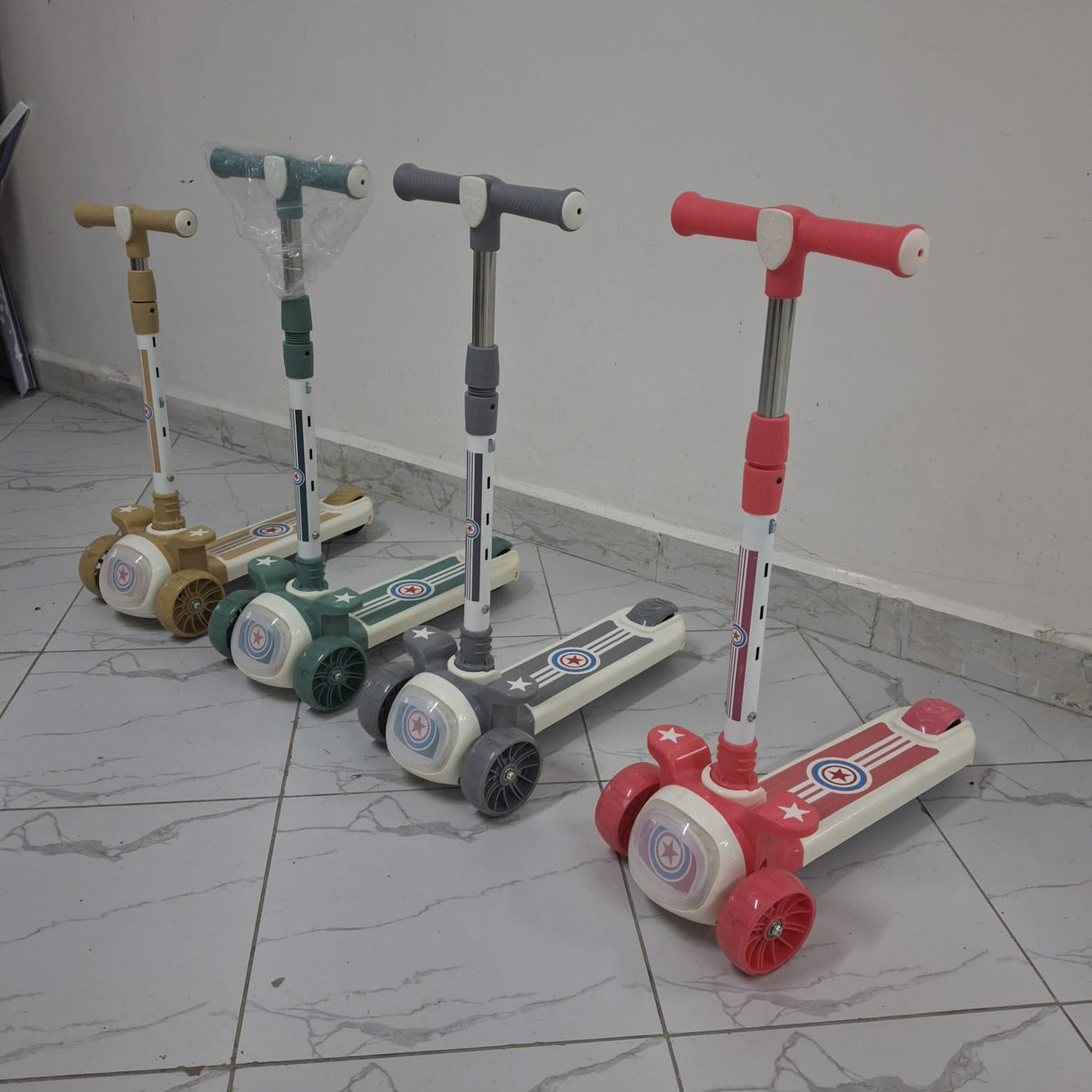 Foldable scooters
