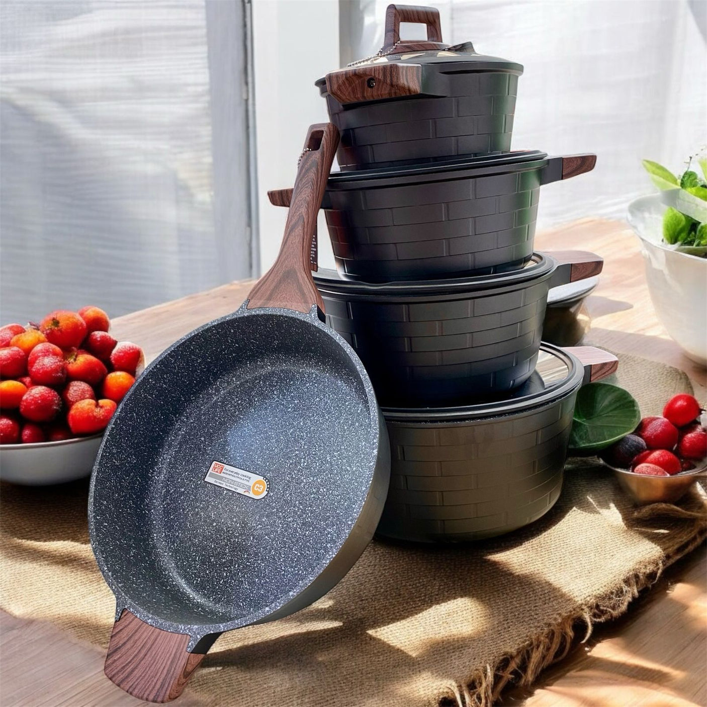 ❇️13pcs includes,
◾20cm casserole
◾24cm casserole
◾28cm casserole
◾32cm casserole
◾28cm deep frypan without lid
◾2pcs shovel
◾2pcs insulation pad