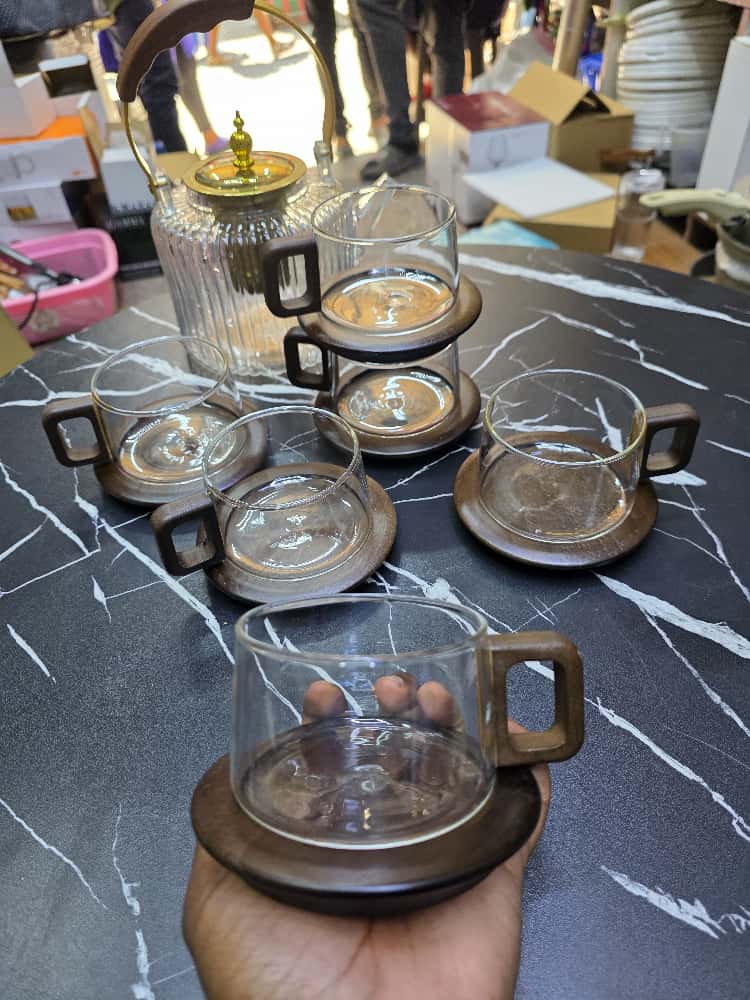 Retro style Tea & Coffe Cup with Friendly wooden Handle