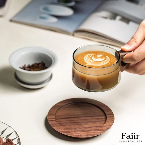 Retro style Tea & Coffe Cup with Friendly wooden Handle