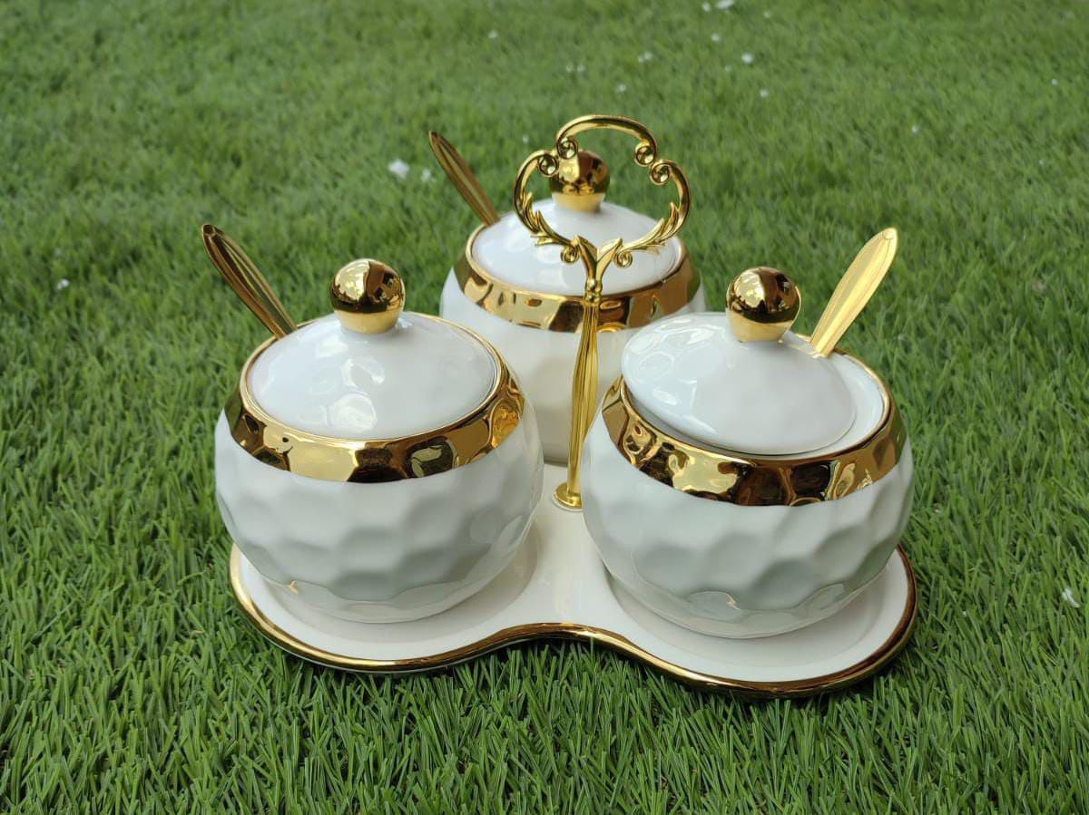 Luxurious sugar/spice dish set