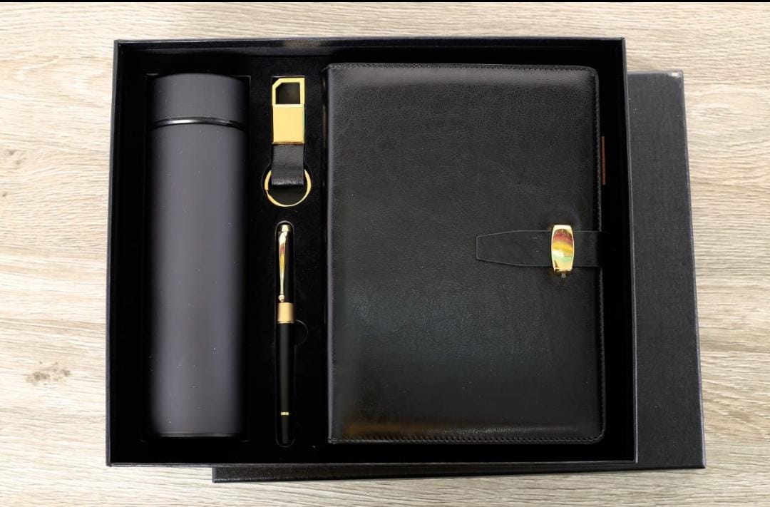 New in Executive 4 in 1 gift set