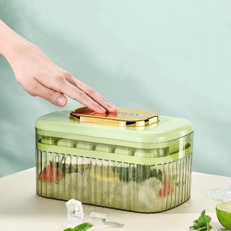 Food Grade Press type Ice box with scoop