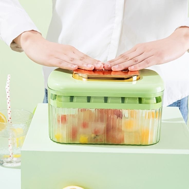 Food Grade Press type Ice box with scoop