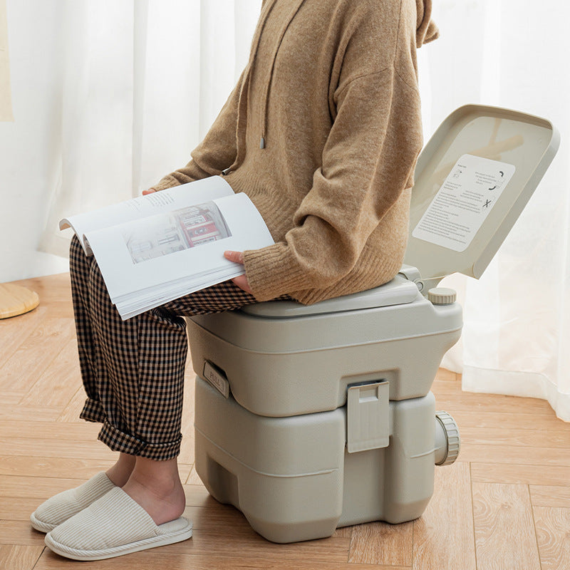 10L Portable Toilet with flushing