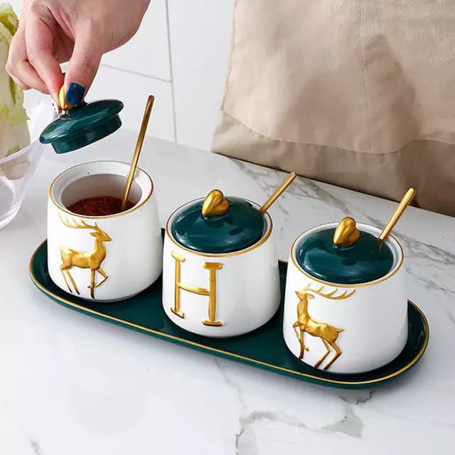 Luxurious sugar/spice dish set