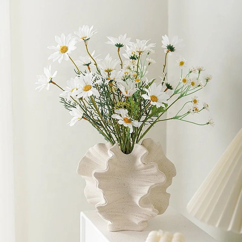 Minimalist Art Irregular Decoration White Shell Shape Matte Clay Ceramic Vase