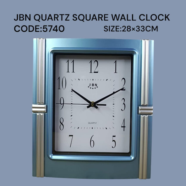 Quartz wall clock 28 × 33 cm
