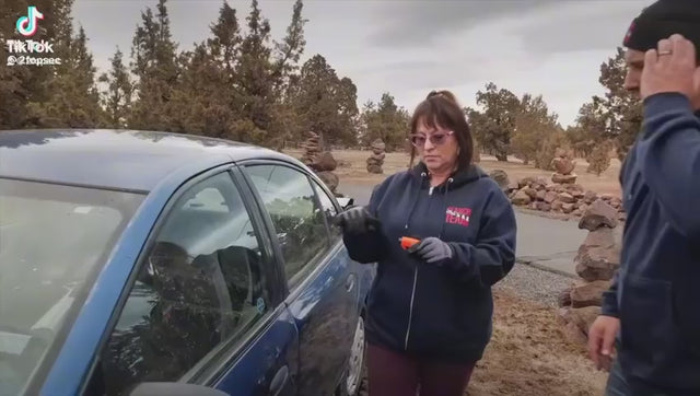 Emergency glass breaker